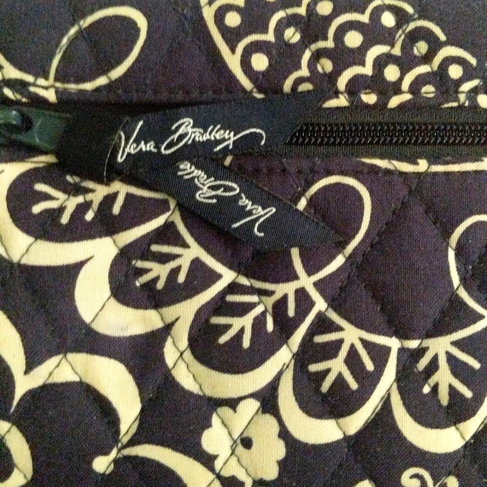 Woman's Purse with Snap Closure